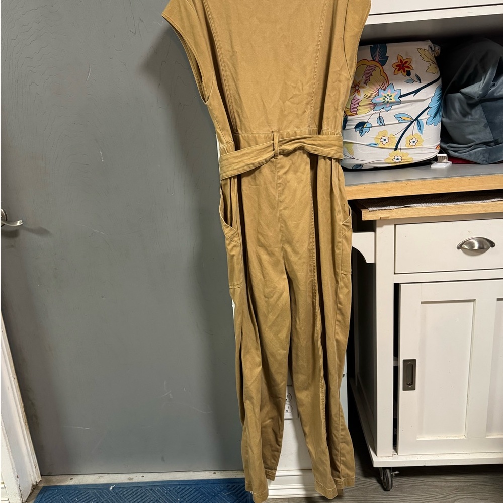 Knox Rose Tan Sleeveless Jumpsuit in women’s size large - Picture 4 of 4